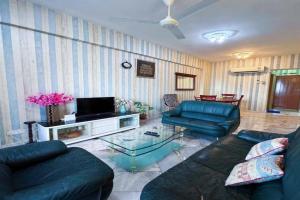 Beachfront Bliss with 3BR Sea View Glory Beach PD Apartments, Port Dickson