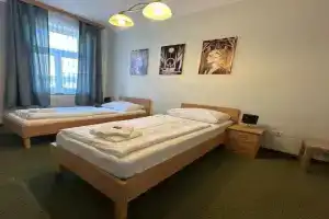 Mariazellerhof Suite 016 Apartments, St. Poelten