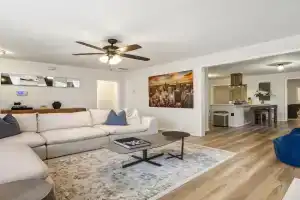 Modern Newly Renovated 3BR in Historic West End Guest house, Atlanta