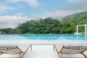 Seavale patong phuket Hotel, Kathu