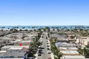Steps to Beach - Beach Essentials Provided! Apartments, Long Beach