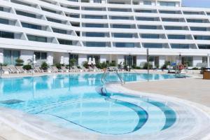108 - סי סייד סטודיו עם מרפסת פונה לבריכה ולים Apart-hotel, Eilat