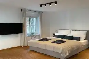 Zentrales Innenstadt Studio mit besonderem Flair, Stuttgart