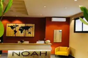 Noah Gate Hotel & Suites, Naples