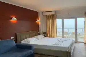 Blumont aparthotel, Durres