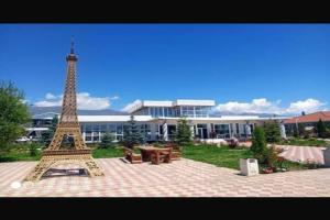 Paris hotel, Choktal