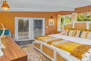 16 mi to Yosemite-1 mi to-Anthro Decor Guest house, Oakhurst
