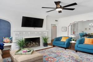 Cruise the waterways from your backyard Apartments, Bradenton