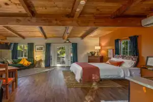 16 mi to Yosemite - Rustic Studio - Hiking Nearby, Oakhurst