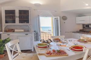 Appartamento via Bossi - Borgo Foce Apartments, Imperia