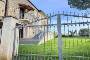 Ai due pini Guest house, Ricadi