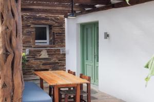 Nikos Place Apartments, Mylopotas