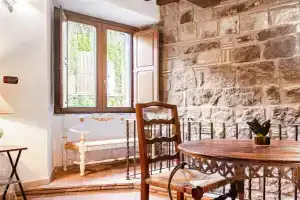 Katalay House 3 Bedrooms with Bathroom Downtown, Viterbo