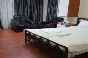 Jomi Hotel, Dushanbe