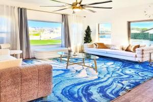 Luxe Desert Oasis, Pool, Hidden Speakeasy Room!, Phoenix