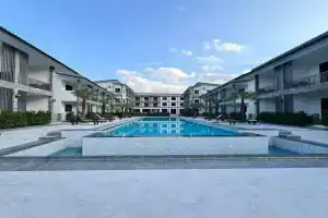 Double Rock Beach Hotel, Baan Tai