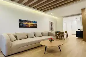 Seaside Garden Retreat-Santorini Village Drymades, Dhermi