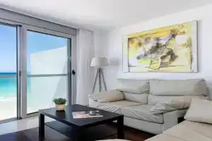 Yourhouse Blau Blue 2 3, Can Picafort