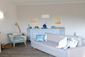 Villa Ulivi Relaxing Home with pool and lake view, San Felice del Benaco