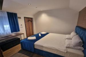 COni sobe Kragujevac Apartments, Kraguyevats