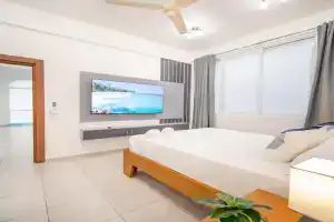 Plaza Achim 6B, Modern APT 250m from beach! Apartments, Sosua