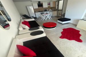 Bright Red Apartments, Kelibia