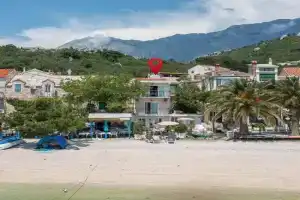 Seaside holiday house Bratus, Makarska - 25055, Krvavica