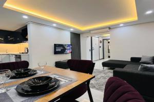12 Fully Equipped Central Apartment, Antalya