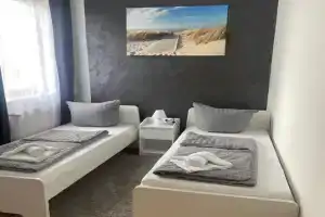 Schönes Goldstar Apartment Nr 3 in der Nähe Hannover Messe, Sarstedt