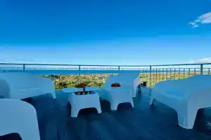 Al Grande Pino - Private pool, Jacuzzi and amazing Sunset Guest house, Campofelice di Roccella