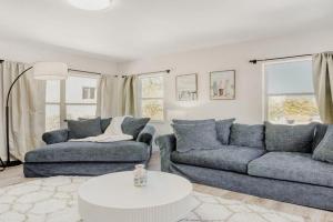 Lauderdale Breeze Villas - Luxury 3 BR Coastal Retreat, Fort Lauderdale