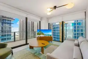 Luxurious & Stylish 2BD Apt in Gym & Pool Guest house, Miami
