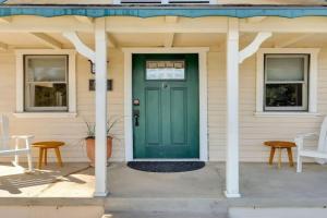 UNDeR THE OaKS-Hot Tub & Walk Downtown Guest house, Paso Robles