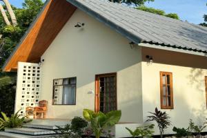 Maliblue , coconut House Family, Khanom