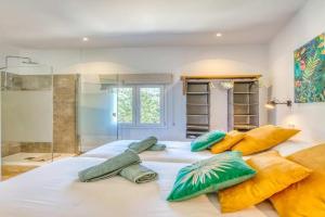 Arbona Apartments, Soller