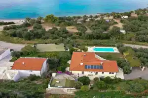 Beautiful Apartment In With Wifi, Trpanj