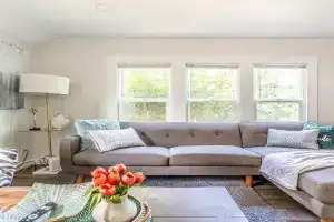 Cozy Craftsman Cottage 10 minutes away from DT!, Seattle