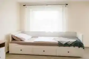 Zimmer mit Balkon im Stuttgart Flughafen Messe Guest house, Ostfildern