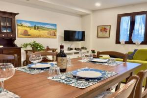 Casa Panorama on Top of the Hill in Tuscany, Terranuova Bracciolini