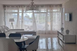 Life and memory, Blue Bay appartment Apartments, Pointe d'Esny
