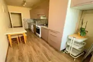 Warm & Bright 1BR Apartment in City Center, Yerevan