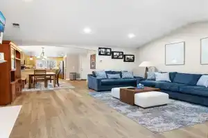 unforgettable stay at Edgewater Drive Guest house, Medford