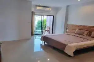 Sawadee632,Naiharn&Rawai Beach Phuket Apart-hotel, Nai Harn