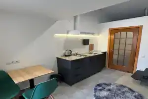 Pomeshkannya na Biliy Apart-hotel, Rivne