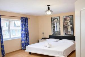 City Heart 3BR Apartment, Tirana