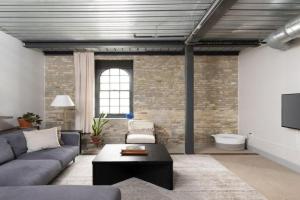 Spacious Luxury 2BR Apt Near Fiserv with Parking Apartments, Milwaukee
