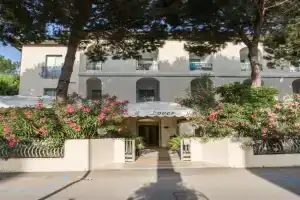 Hotel Dover Rooms & Coffee Adults Friendly, Cervia