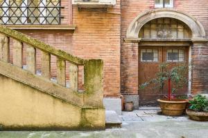 Casa De' Ruini, Bologna