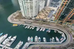 Luxury 1 Bed in Marina Mall JW Marriot Apartments, Dubai