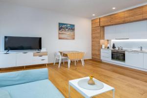 Center apartment by Polo Apartments, Kaunas